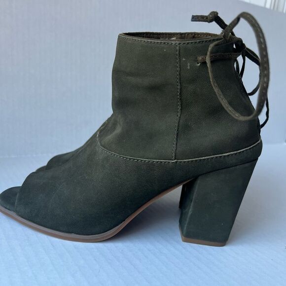 Seychelles Women’s Triple Threat Open Toe Booties in Olive ~ Size 8 & 1/2 - Picture 1 of 6